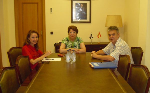 APFP transmite sus reivindicaciones a la delegada del Gobierno
