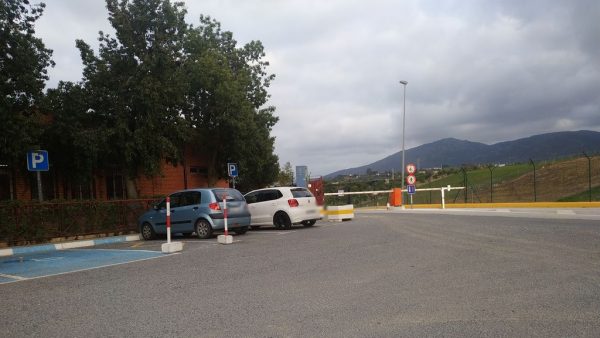 Más de 200 presos aislados por tres positivos de covid-19 en una cárcel de Málaga