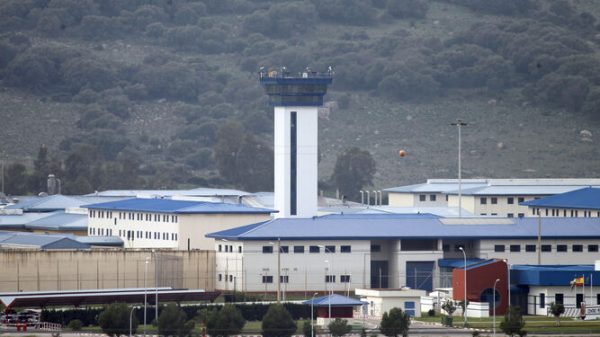 Detenidos dos miembros de una red de radicalización yihadista en prisión acusados de captar a miembros en Botafuegos