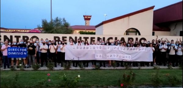 Escándalo en la prisión de Villena | Solicitan una investigación que identifique a los autores de la filtración de los vídeos a la prensa ante la comisión de posibles delitos de revelación de secretos