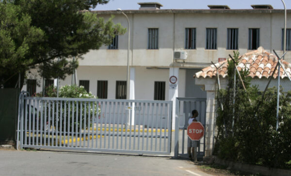 APFP reclama que se renueve transporte de personal Centro Penitenciario Castellón I