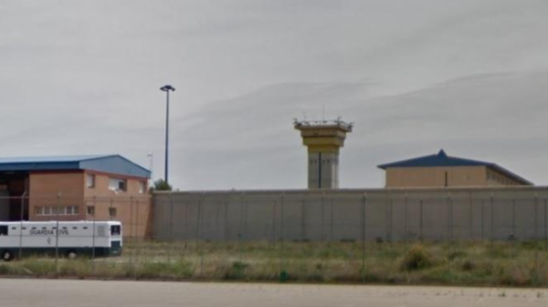 Brutal agresión a cuatro funcionarios en el Centro Penitenciario de Zuera