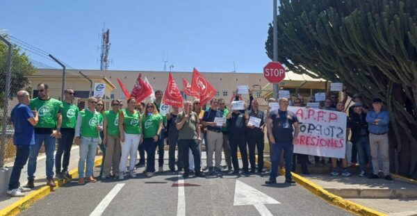 “Stop agresiones”, los funcionarios del Centro Penitenciario se movilizan para exigir seguridad y autoridad