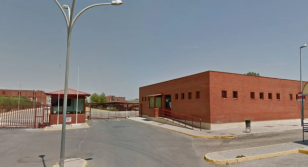 Una brutal agresión en una cárcel de Sevilla se salda con tres funcionarios de prisiones heridos